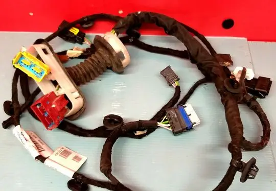Peugeot 308 Front door wiring loom 9807916180