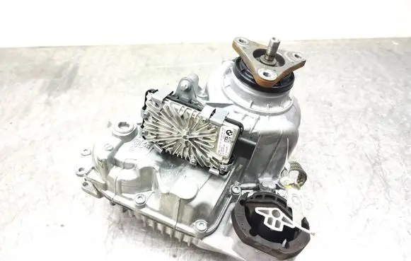 Gearbox transfer box case