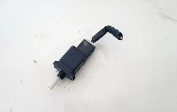 Mazda 6 Brake pedal sensor switch gj6e