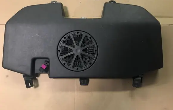 Volkswagen Jetta VI Subwoofer speaker 5C6035621A 122548 EAB20122C