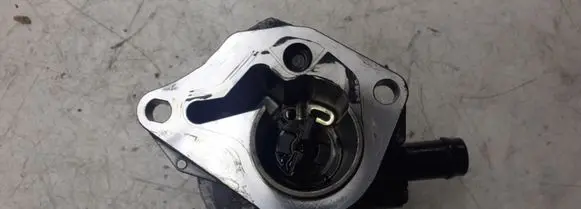 Nissan Qashqai Vacuum pump