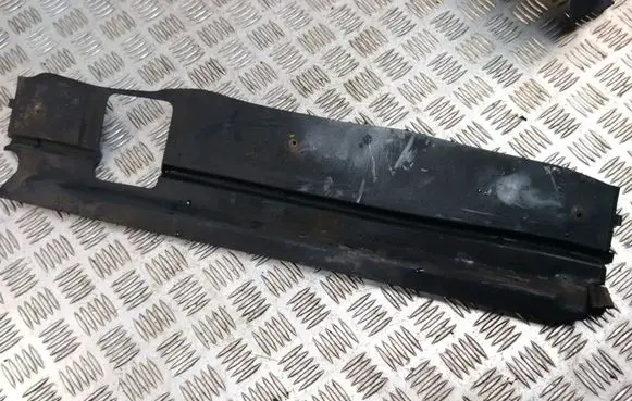 Land Rover Range Rover Sport L320 Radiator trim 8258950