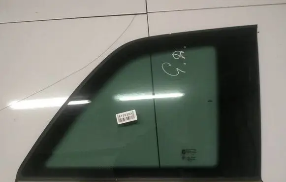 Opel Zafira B Rear side window as3