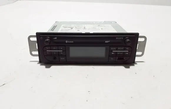 Nissan NV300 Radio/CD/DVD/GPS head unit 281157115R