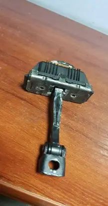 BMW 3 E90 E91 Front door check strap stopper 7176807