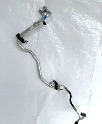 Ford Focus Air conditioning (A/C) pipe/hose