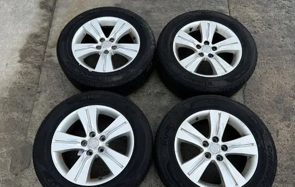 KIA Sportage R17 alloy rim 
