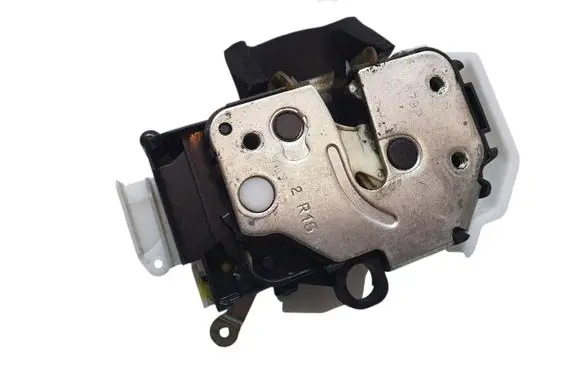 Opel Combo D Sliding door lock 519103490 Y15M0365CC