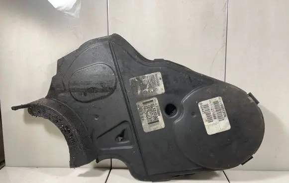Volvo XC90 Timing belt guard (cover) 8631627 1335