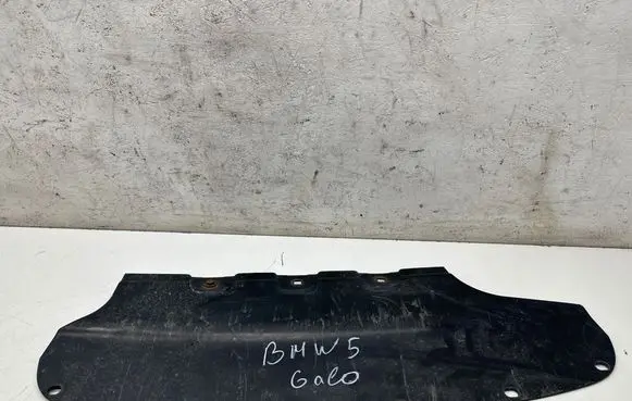 BMW 5 F10 F11 Rear bumper underbody cover/under tray 7184765