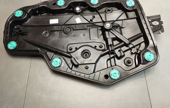 Audi Q4 Sportback e-tron Rear door window regulator with motor 11A839402D 30112022 E31146104