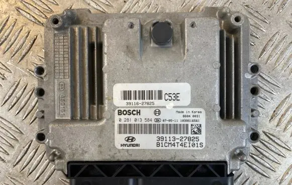 Hyundai Santa Fe Engine control unit/module 3911327825 3911627825 0281013584