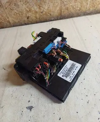Mercedes-Benz C W203 Fuse box set 2095451401 5DK00848512