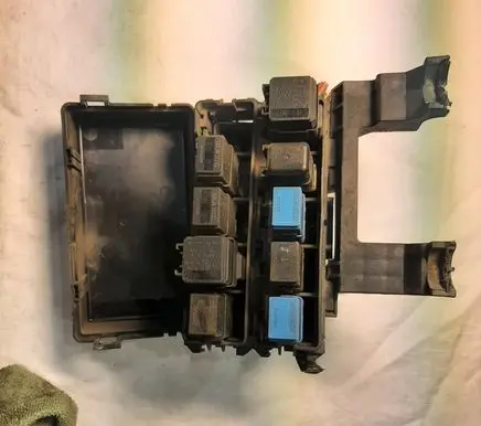 Nissan Almera Tino Fuse box set 24012BU171 000250 H00000