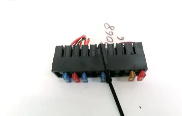 Audi A6 S6 C6 4F Fuse box set 4D0937501