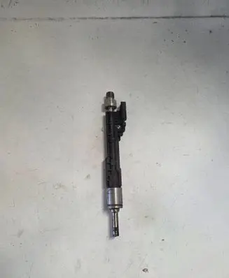 BMW 7 F01 F02 F03 F04 Fuel injector 0261500186