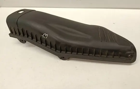 BMW X3 E83 Air filter box cover 7789109 13717789109