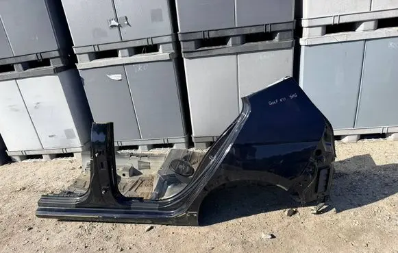 Volkswagen Golf VIII Rear quarter panel 
