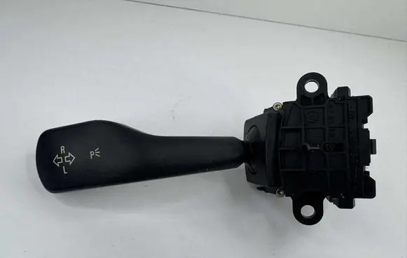 BMW 3 E46 Indicator stalk 8363662K 0110400025