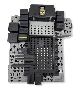 Volvo V70 Fuse module 9441582 W113