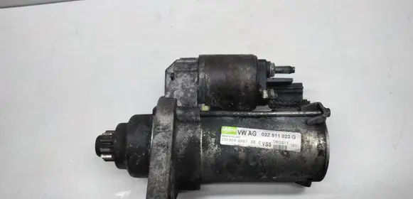 Volkswagen Golf VI Starter motor 02Z911023G