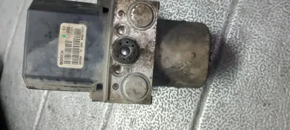 Ford Mondeo Mk III ABS Pump