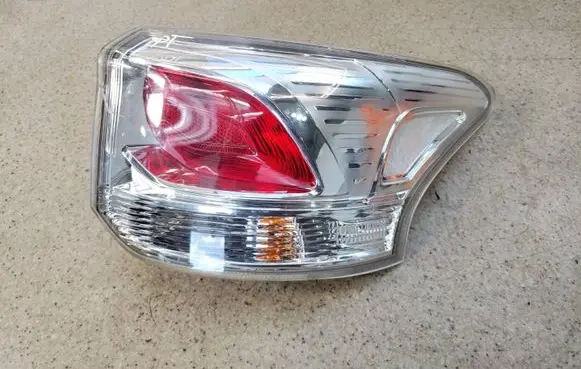 Mitsubishi Outlander Rear/tail lights