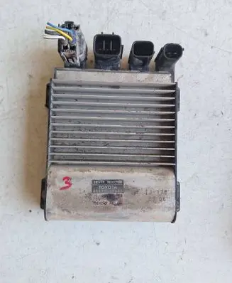 Toyota Hilux (AN10, AN20, AN30) Fuel injection control unit/module 8987120080