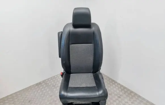 Peugeot Expert Front driver seat 