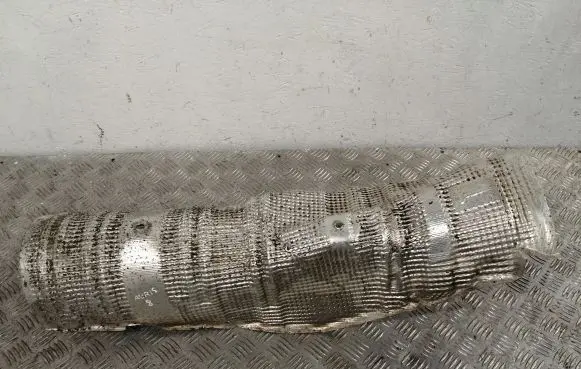 Toyota Auris 150 Exhaust heat shield 5815102120