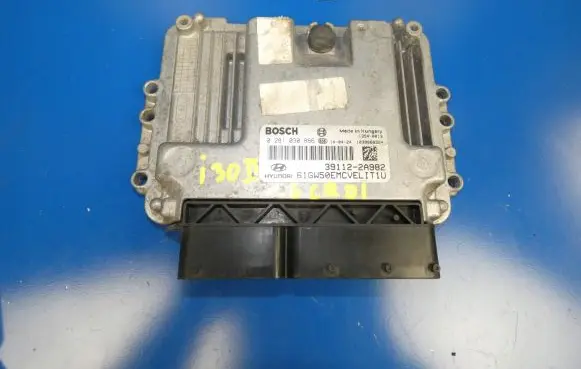 Hyundai i30 Engine control unit/module 391122A982