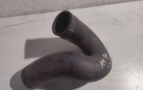 Audi A4 S4 B6 8E 8H Intercooler hose/pipe 8E0145746F