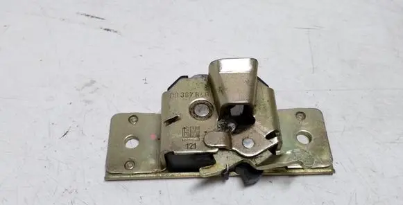 Opel Tigra A Tailgate/trunk/boot lock/catch/latch 90387848