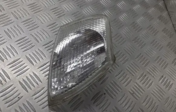Volkswagen PASSAT B5 Front indicator light 18-5103B