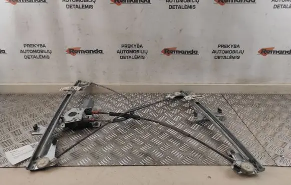 Citroen Berlingo Front door window regulator with motor 0130821762
