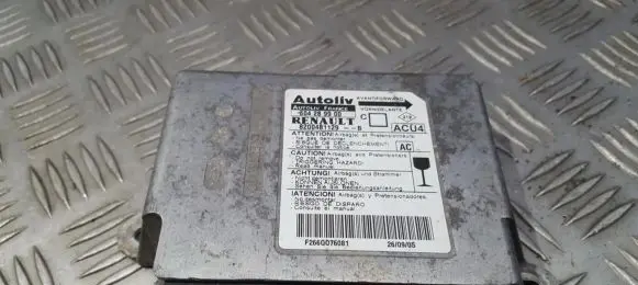 Renault Megane I Airbag control unit/module 8200481129 604289900