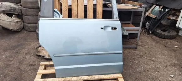 Chrysler Grand Voyager V Rear door