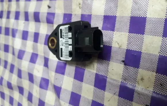 KIA Ceed Airbag deployment crash/impact sensor 959202H00