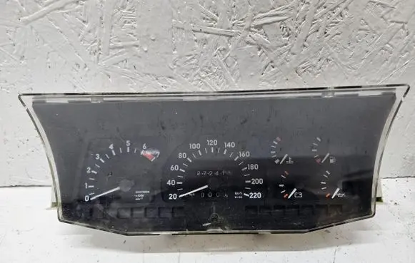 Opel Frontera A Speedometer (instrument cluster) 88481604 81117707