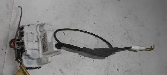 Fiat 500 Front door lock 51827413