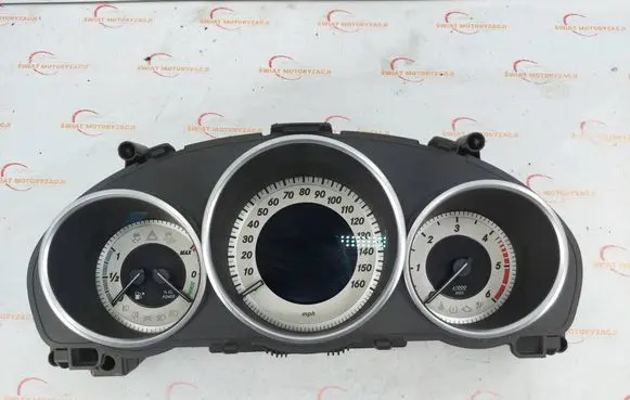 Mercedes-Benz E W212 Speedometer (instrument cluster) A2129001625
