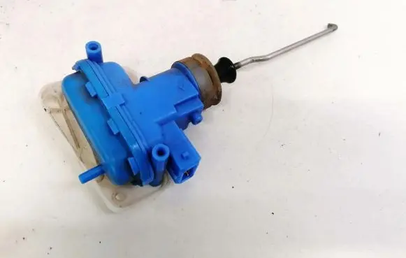 Audi 80 90 B3 Central locking vacuum pump 893862153C