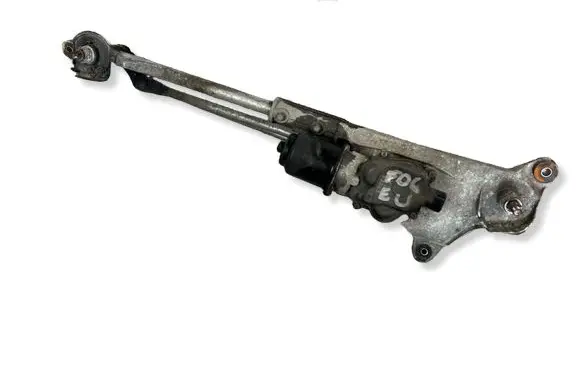 Subaru Forester SG Front wiper linkage and motor 