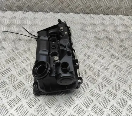 Volkswagen Polo V 6R Rocker cam cover 04B103469K