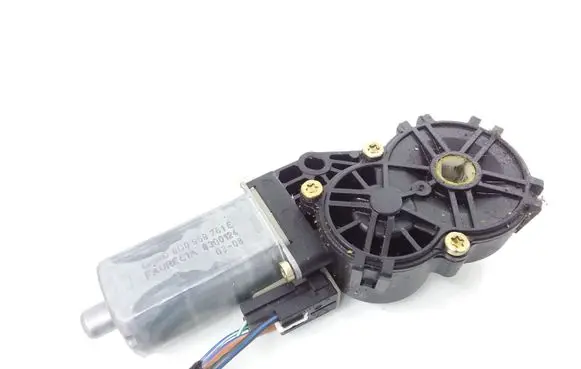 Volkswagen Touareg I Seat adjustment motor 8D0959761E 0390201948
