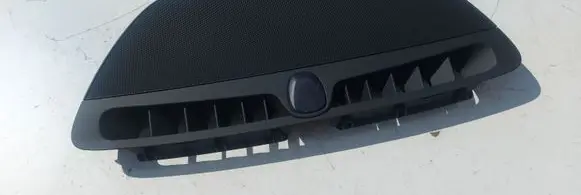 Side speaker trim/cover