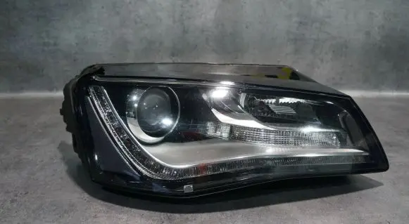 Audi A8 S8 D4 4H Headlight/headlamp 4H0941004AR