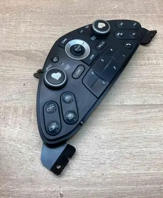 Nissan Primera Climate control unit 28395AV610