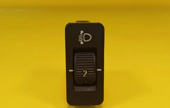BMW 5 E39 Headlight level height control switch 61318360460 8360460