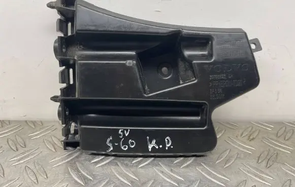 Volvo S60 Front bumper mounting bracket 30796625